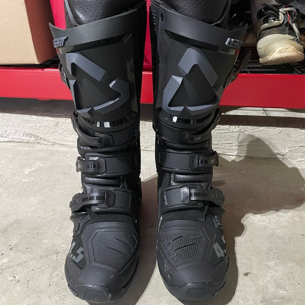 Leatt 4.5 motocross boots! Brand new, never worn.